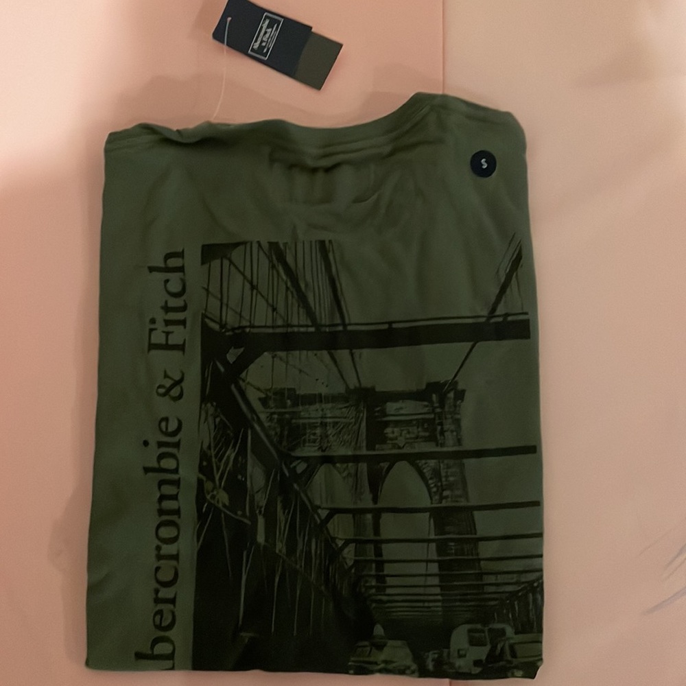 Abrecrombie & Fitch men T-shirt